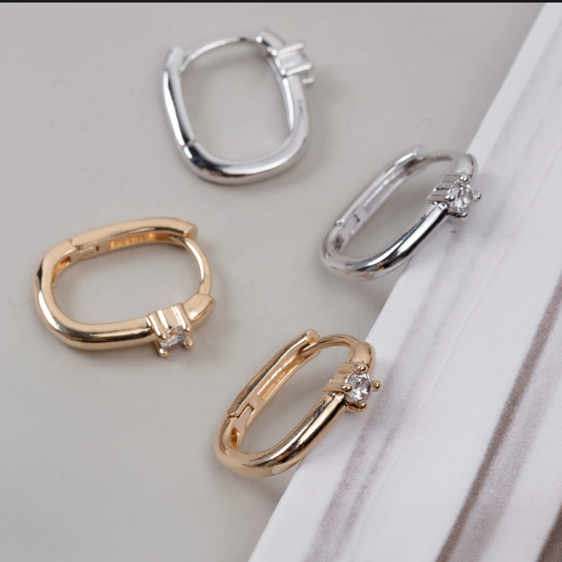 EARRING HOOP SINGLE STONE CUBIC ZIRCONIA