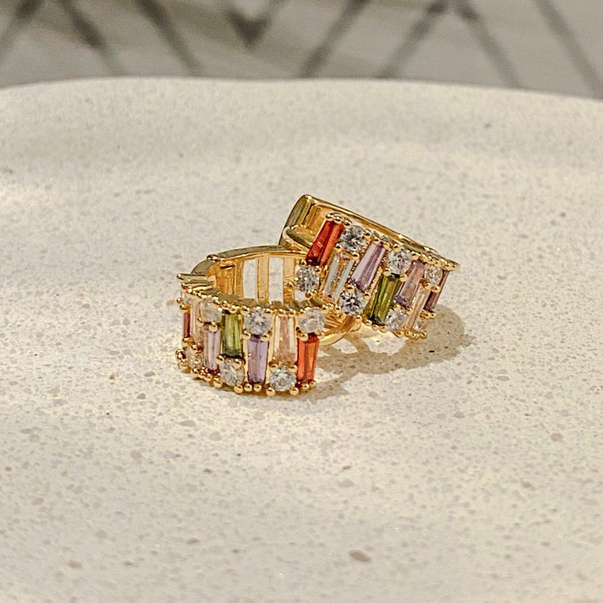 EARRING HOOPS COLOR RECTANGLE CRYSTALS
