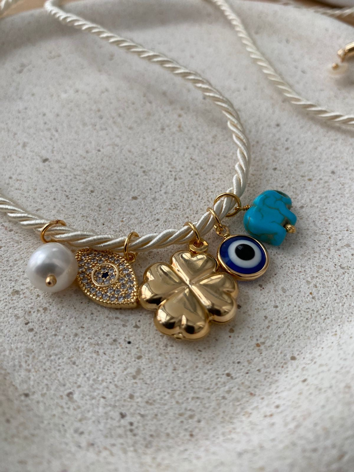 NECKLACE/BRACELET IVORY ROPE LUCKY SYMBOLS (patuá)