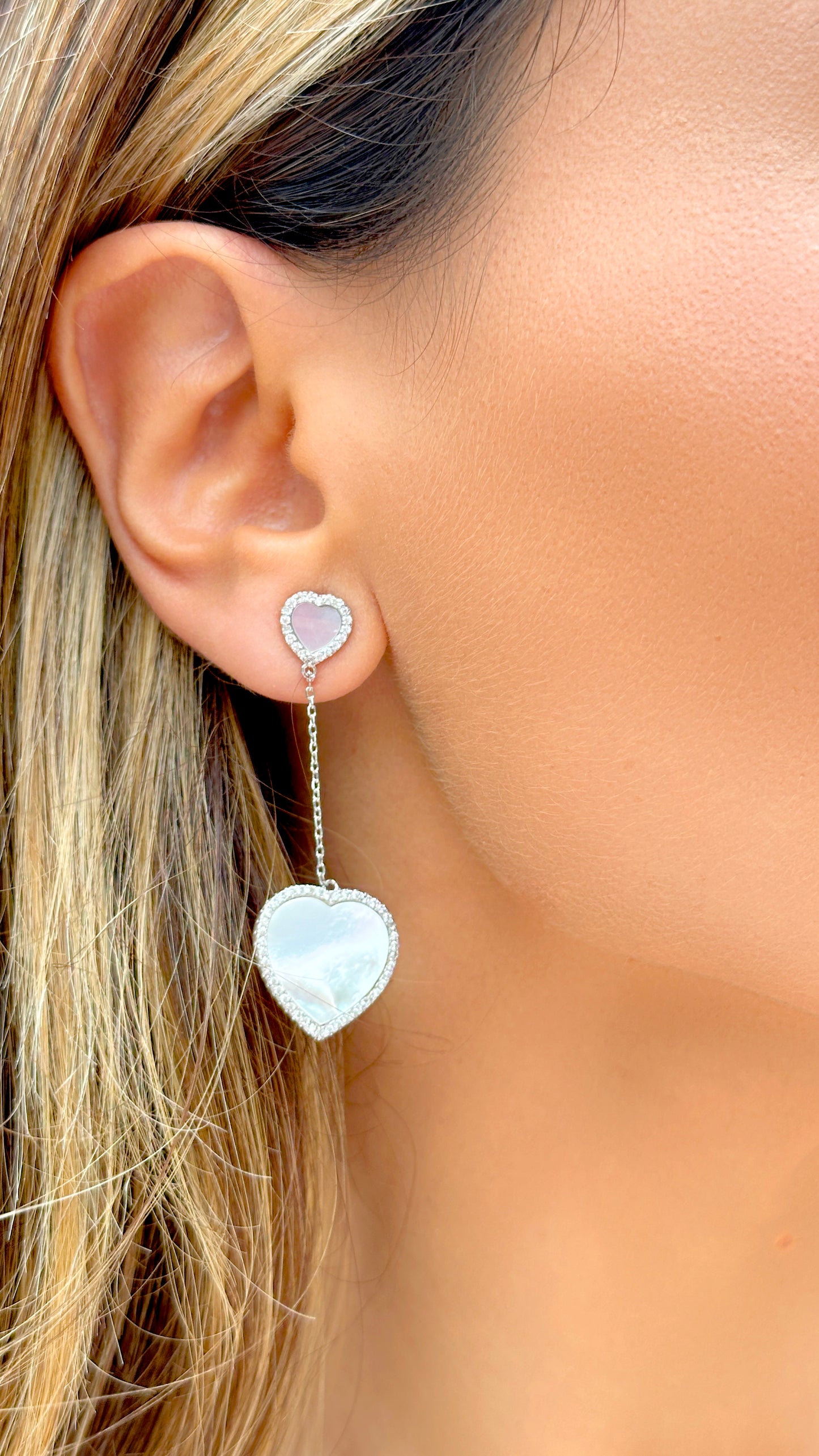 EARRINGS MOTHER OF PEARL CUBIC ZIRCONIA HEARTS