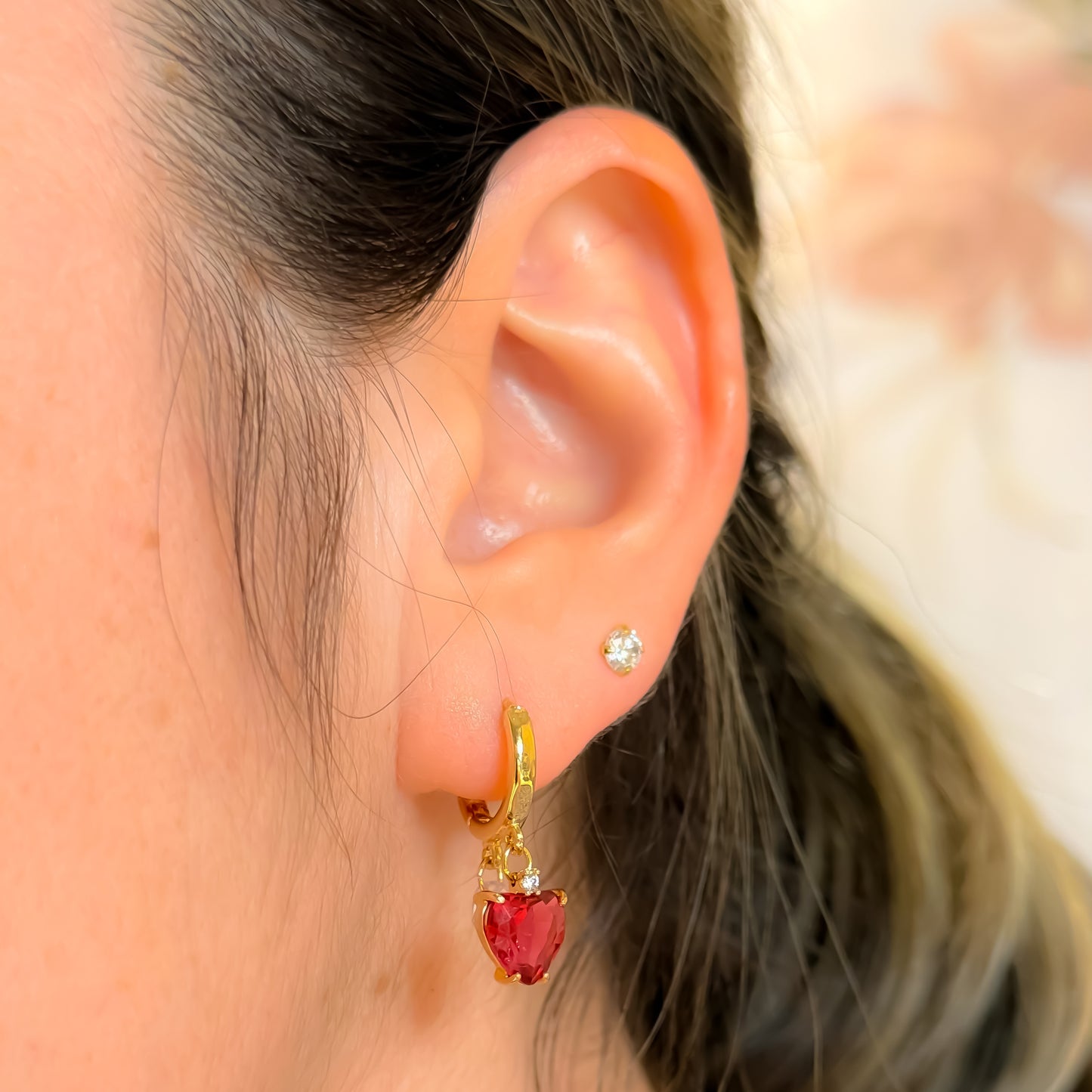 EARRING HOOPS RUBY COLOR CRYSTAL HEART + CUBIC ZIRCON