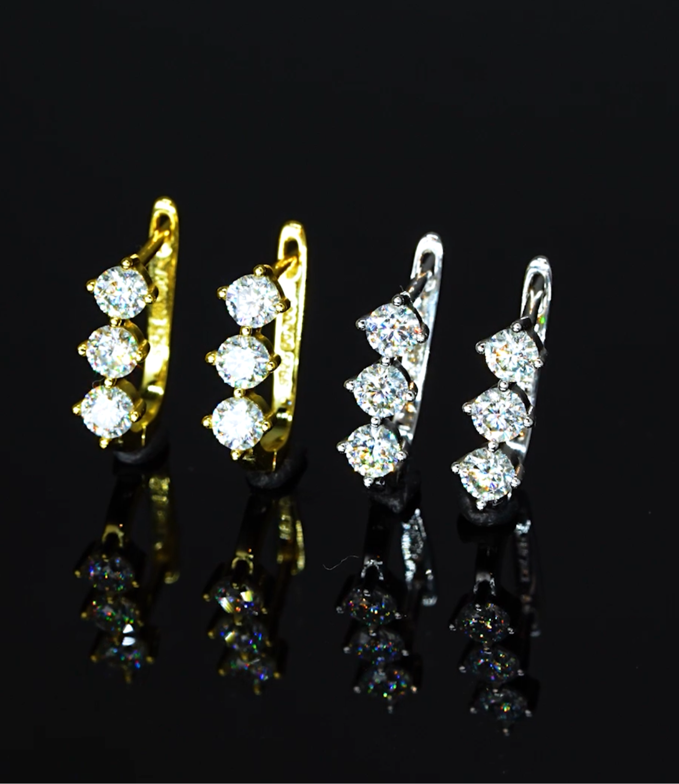 EARRING MINI HOOPS 3 MOISSANITES 3MM EACH