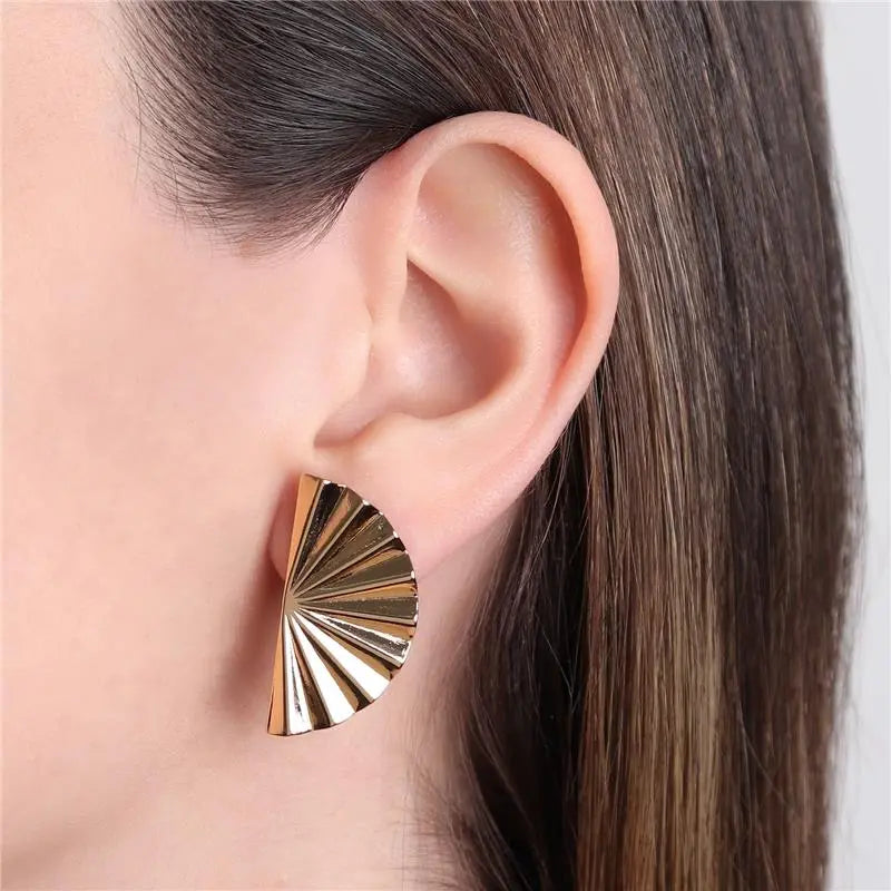 EARRINGS FAN