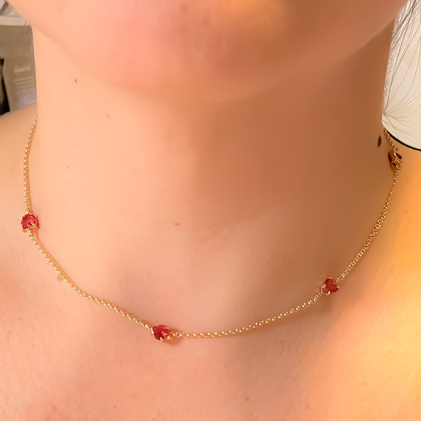 NECKLACE CHOKER 5 RUBY RED HEARTS