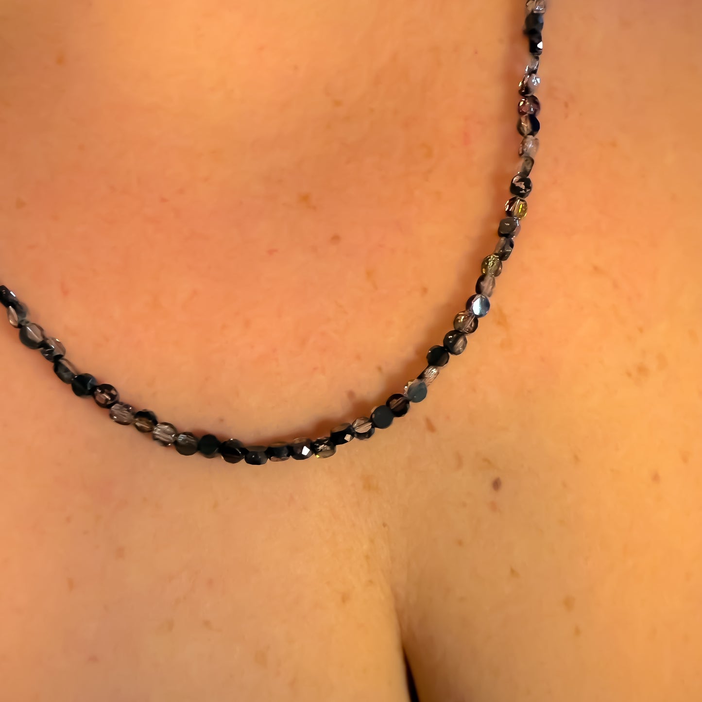 NECKLACE CRYSTAL FLAT CIRCLES