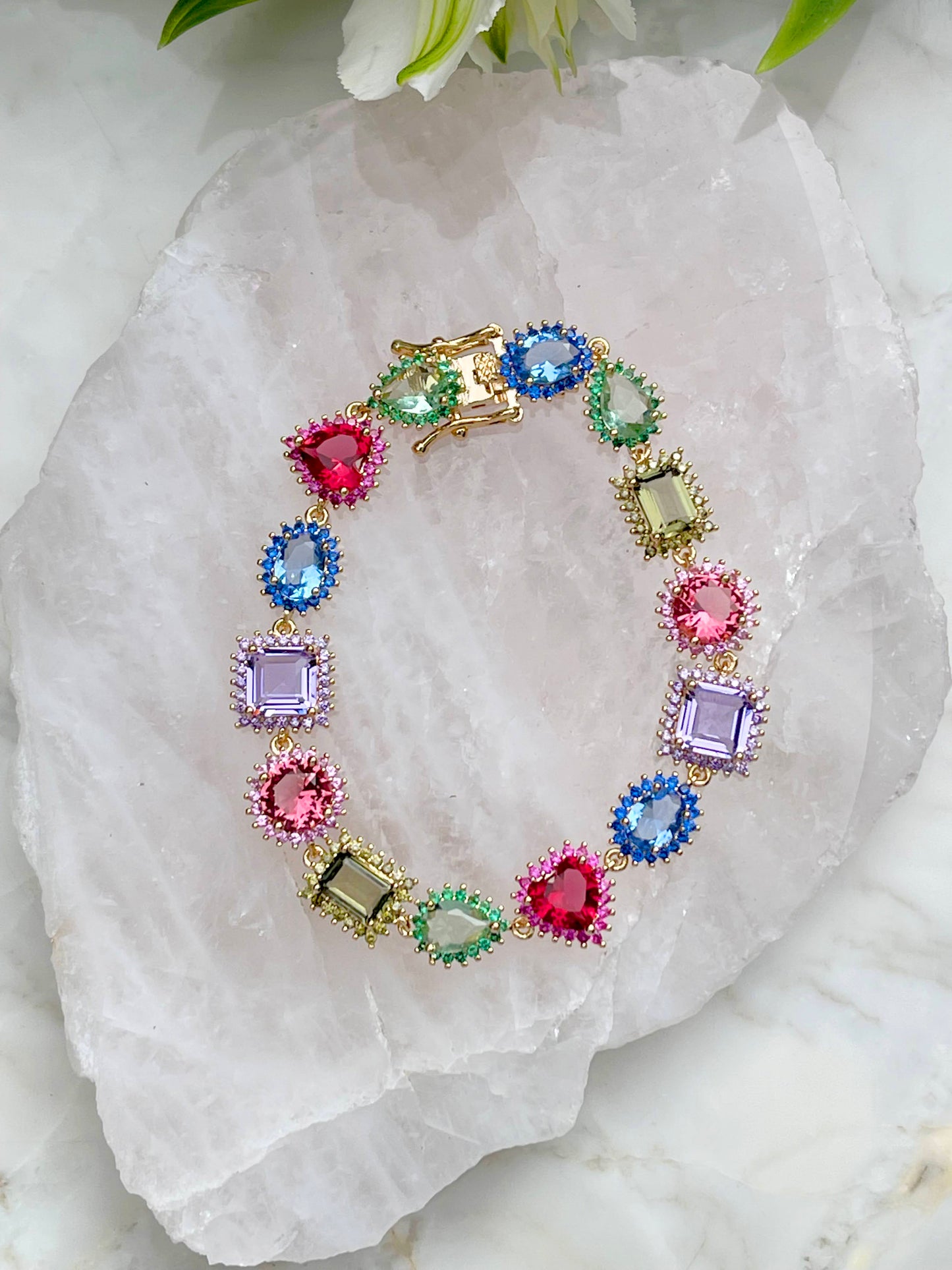 PULSEIRA GEMA CRISTAIS DE CORES GEOMÉTRICAS