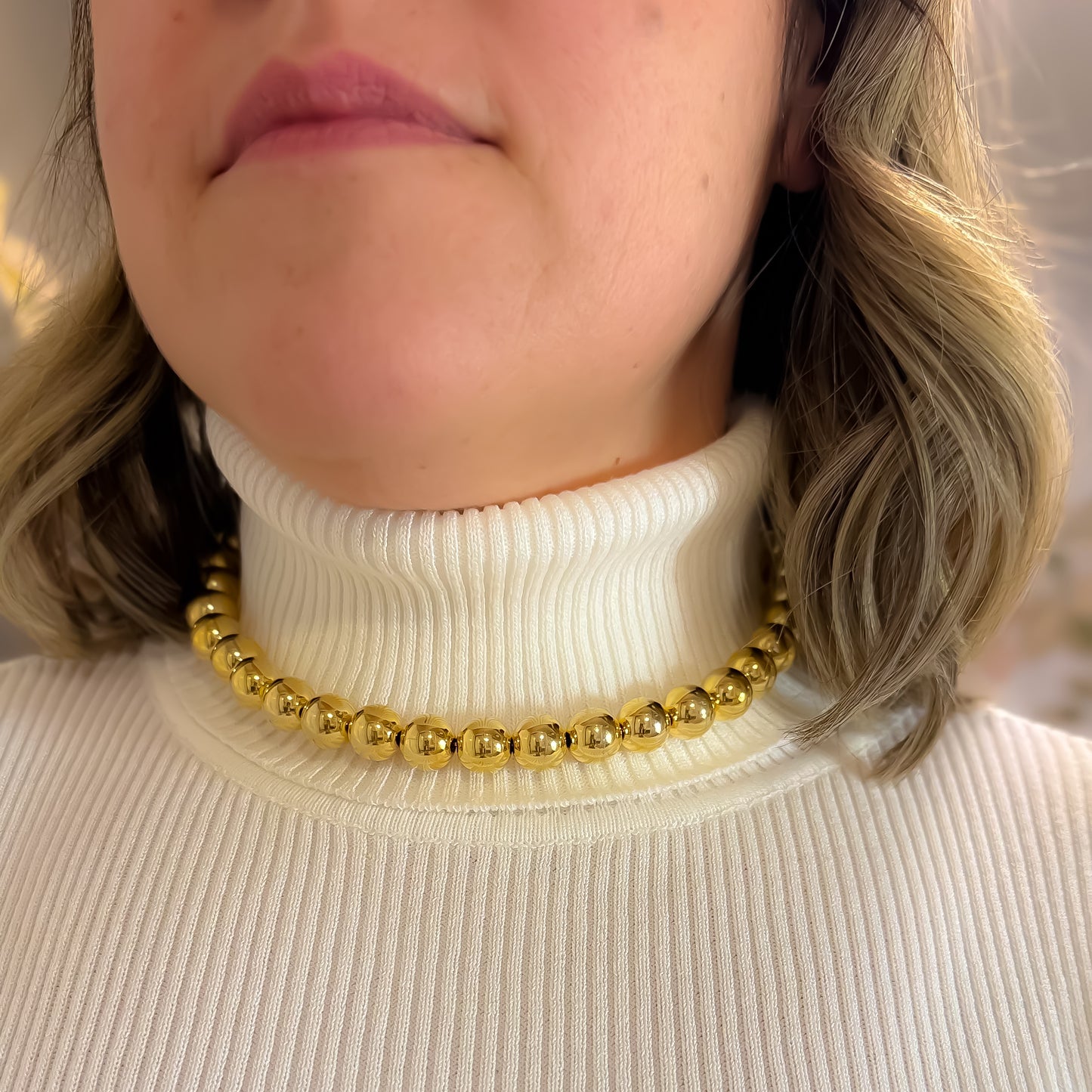NECKLACE WIRE CHUNKY SPHERES