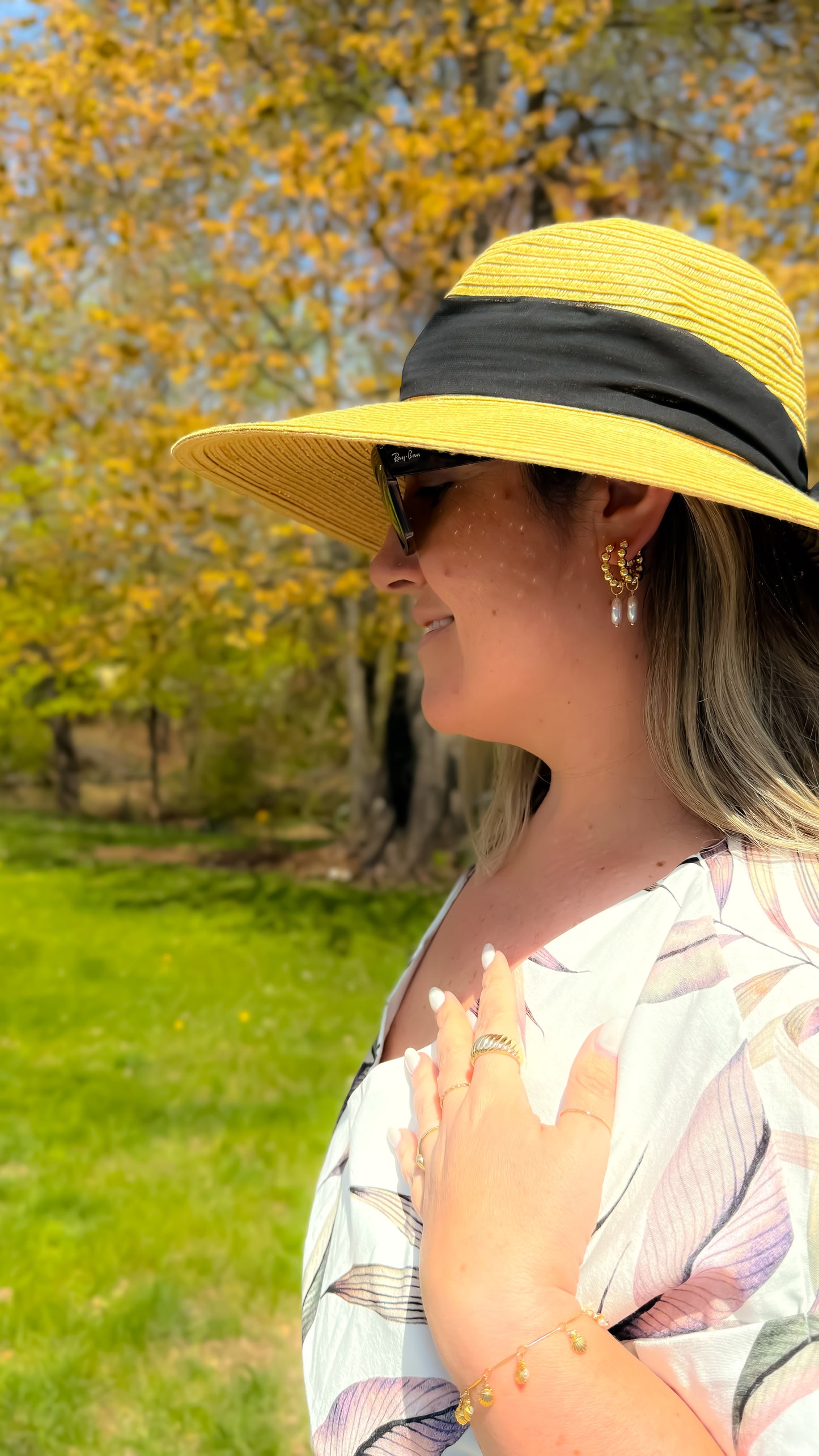 BRINCO DE ARGOLAS ESFERA PÉROLA PLANA