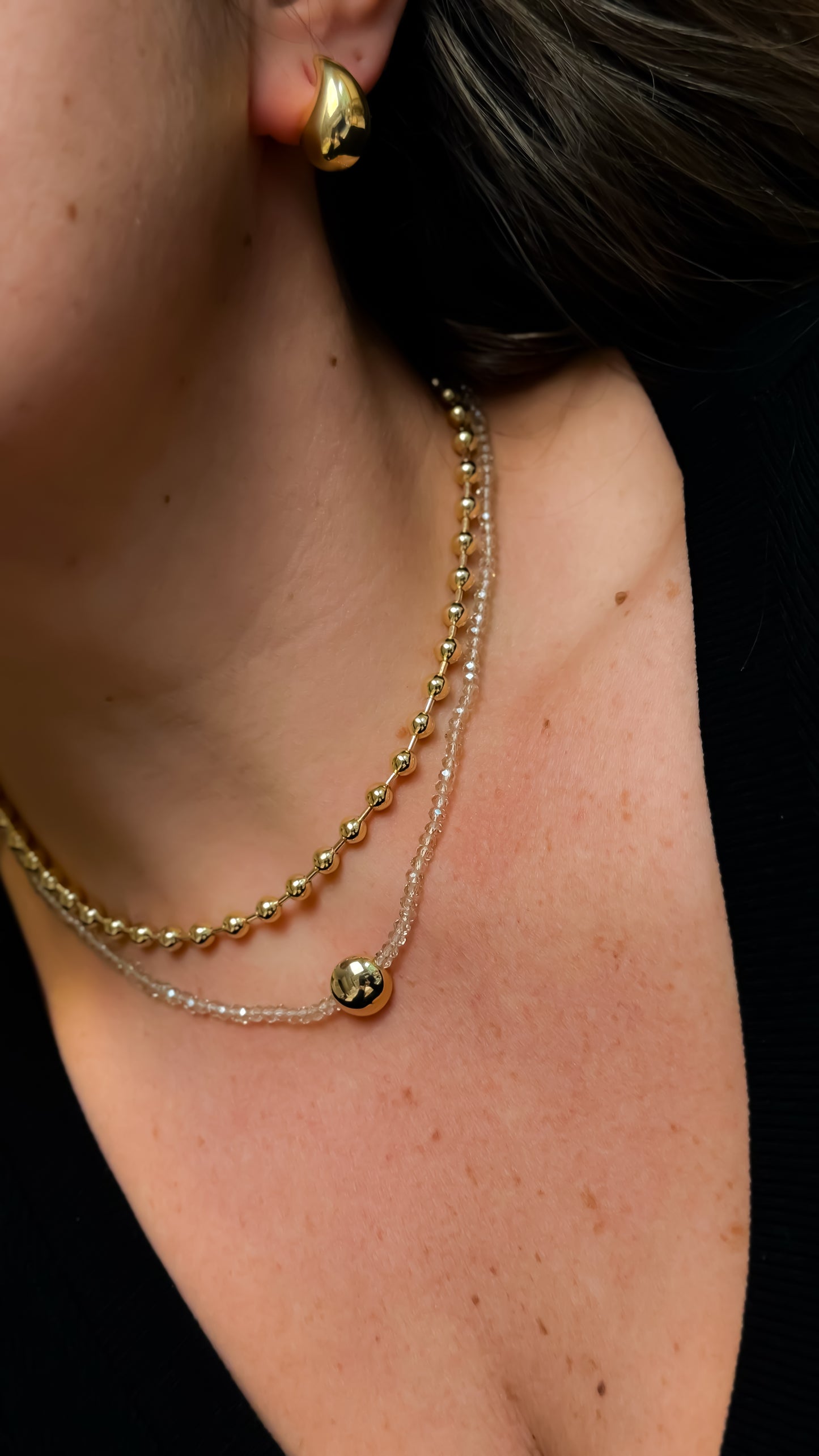 COLAR CRISTAL ESFERA DOURADA