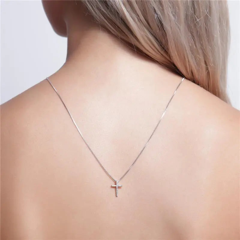 COLAR ESCAPULÁRIO SÃO BENTO + CRUZ CRISTAIS