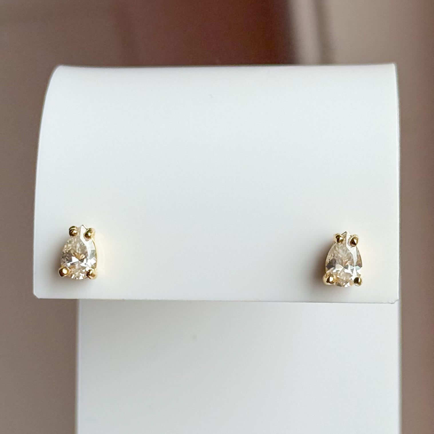 EARRINGS PEAR CUT 0.5ct MOISSANITE (4x6mm) – MiDeSimone