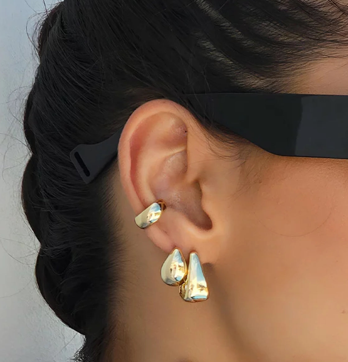 EARRING TRIANGLE TEAR DROP