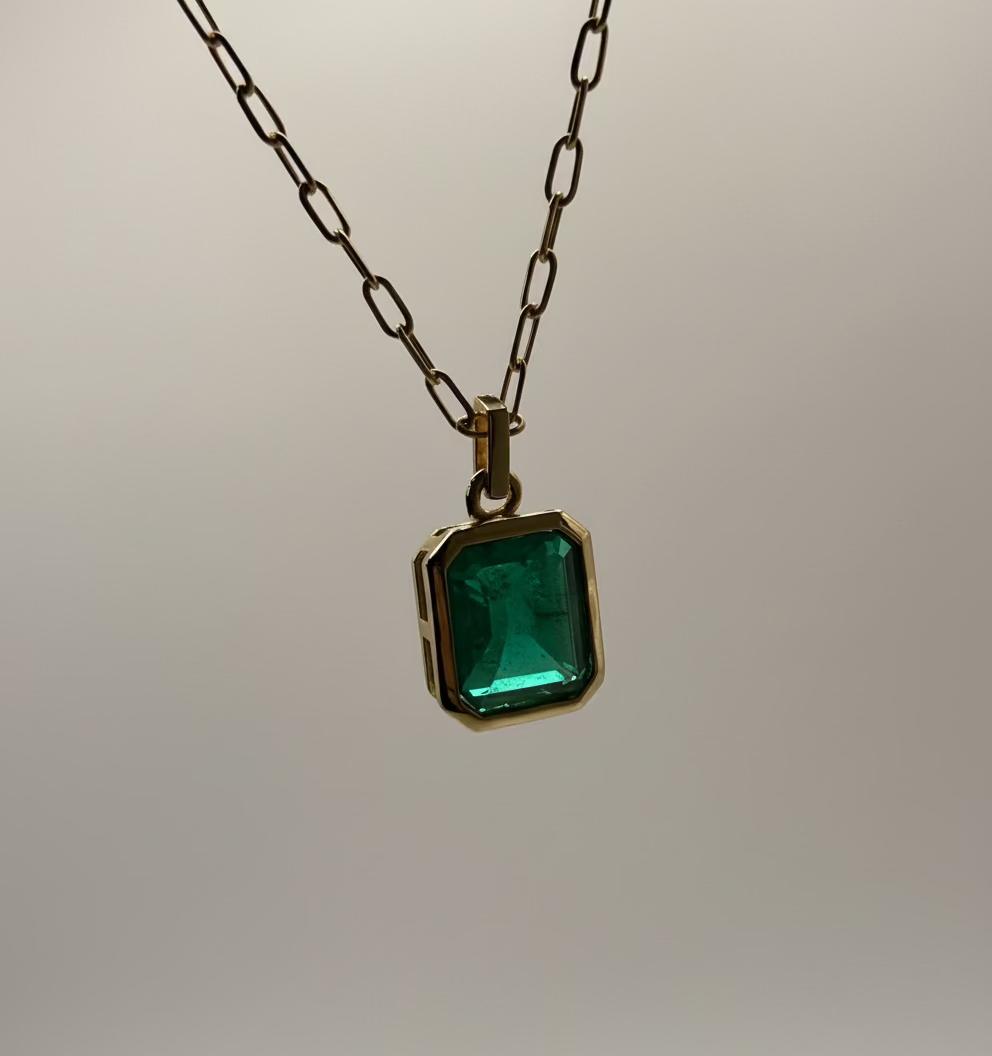 NECKLACE CHAIN RECTANGLE EMERALD GREEN PENDANT