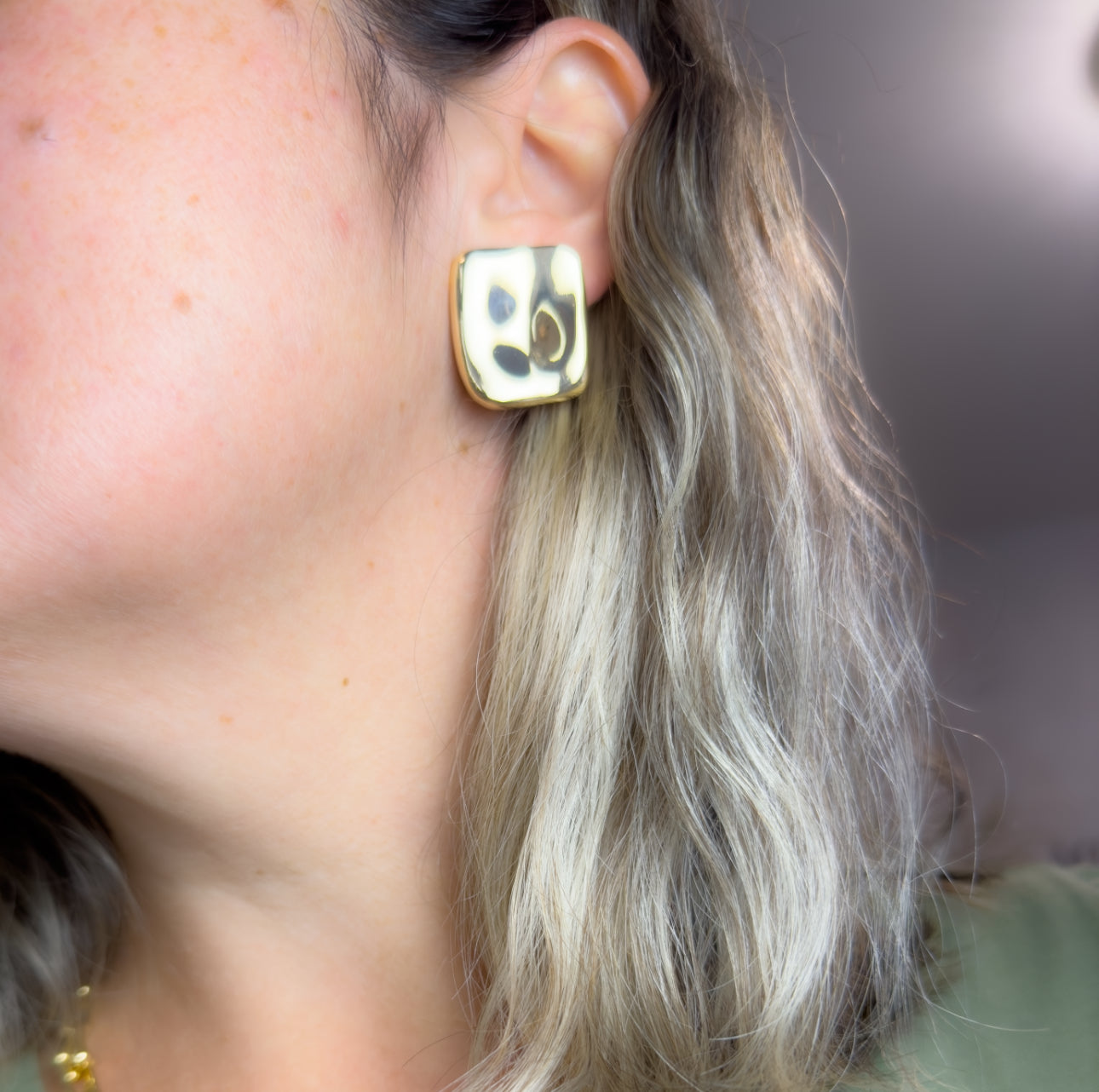 EARRING LARGE ORGANIC SQUARE