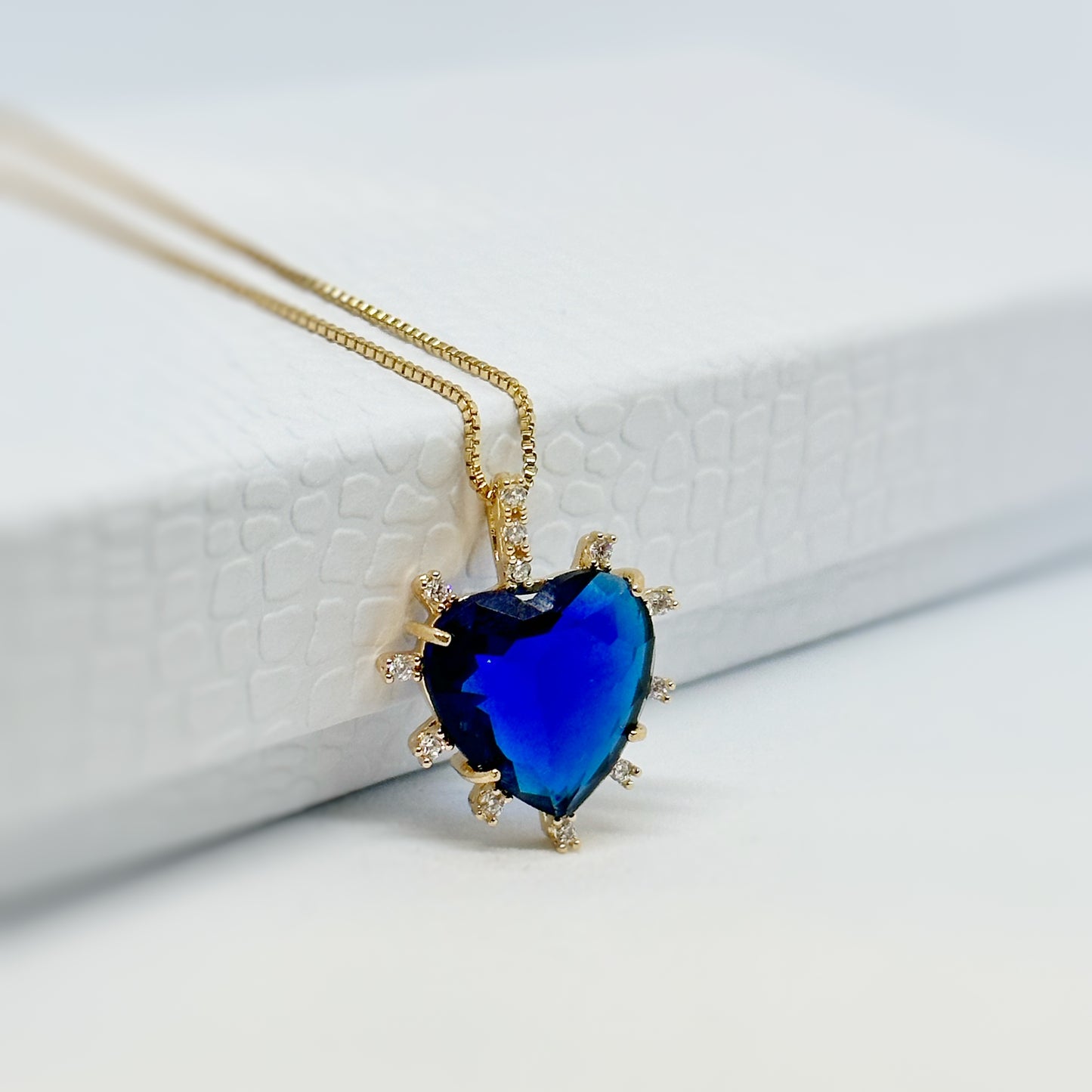 NECKLACE BLUE SAPPHIRE HEART