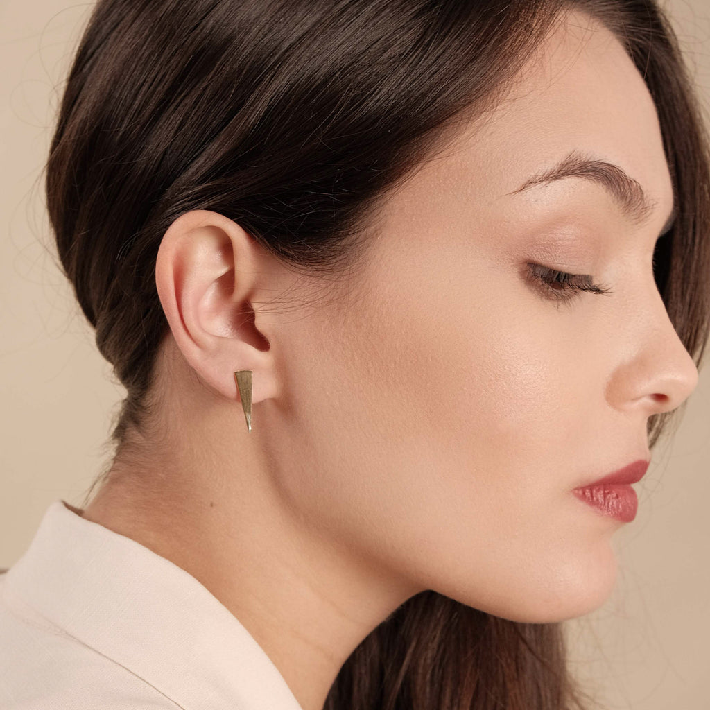 EARRINGS THIN TRIANGLE