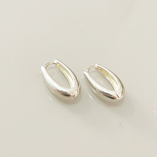 EARRING HOOP OVAL SOLID SILVER925