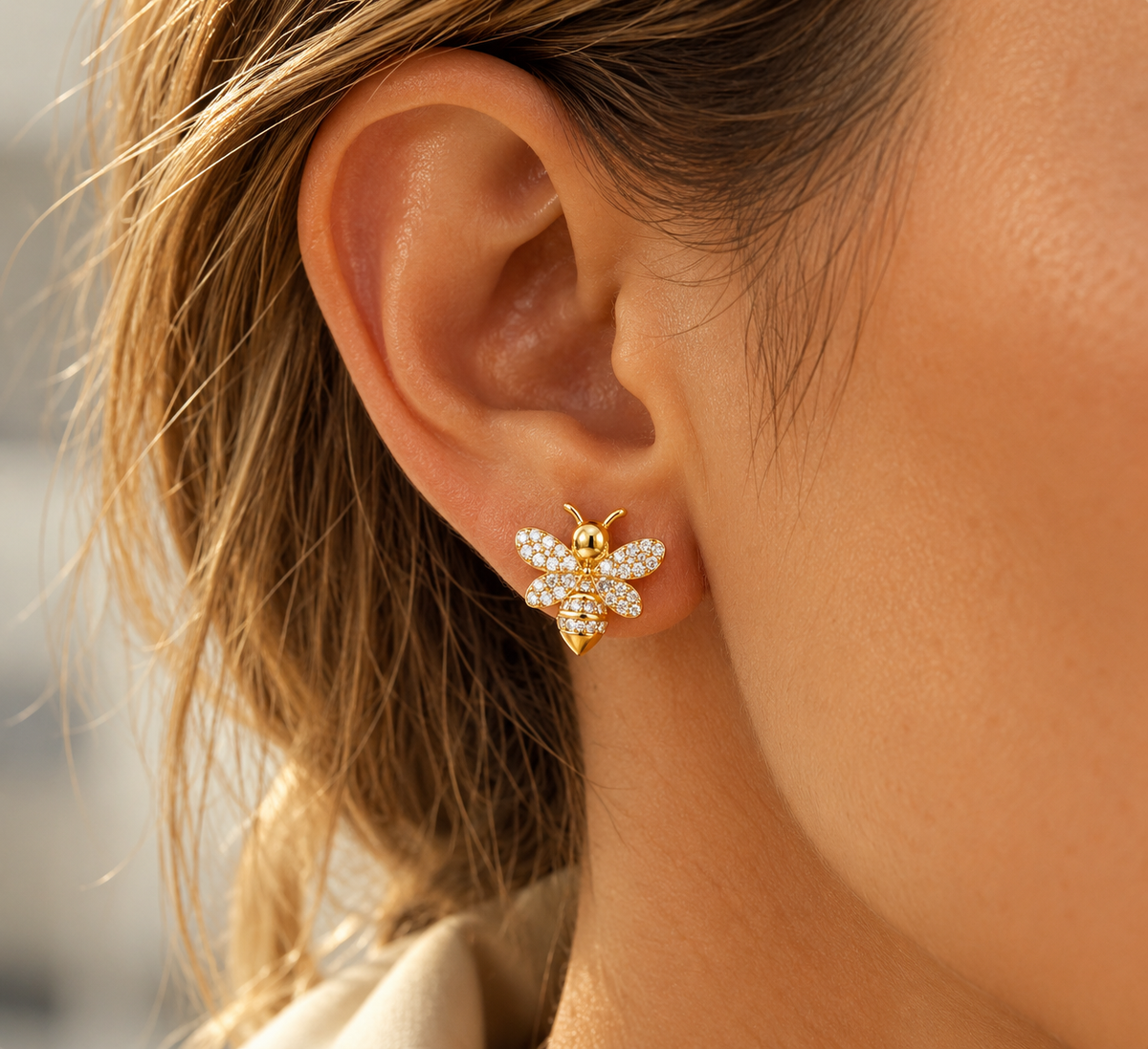 EARRING STUDS BEE WITH CRYSTALS