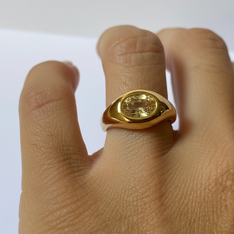 RING OVAL CRYSTAL ADJUSTABLE