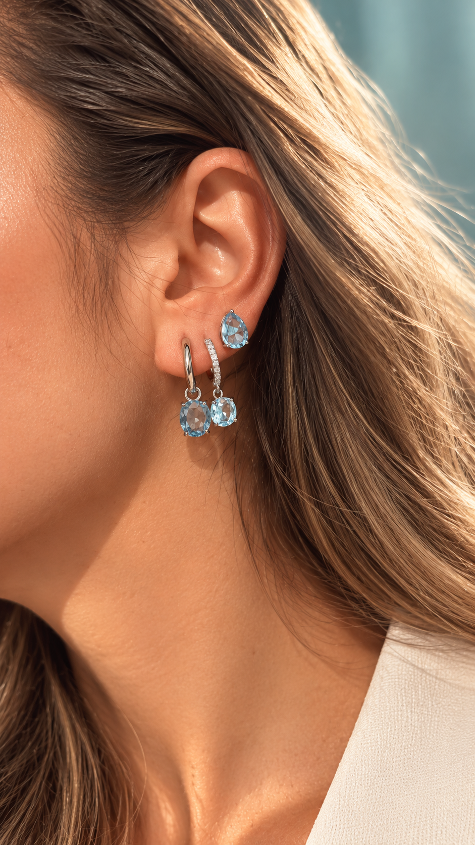 EARRING TRIO HOOPS LIGHT BLUE CRYSTALS