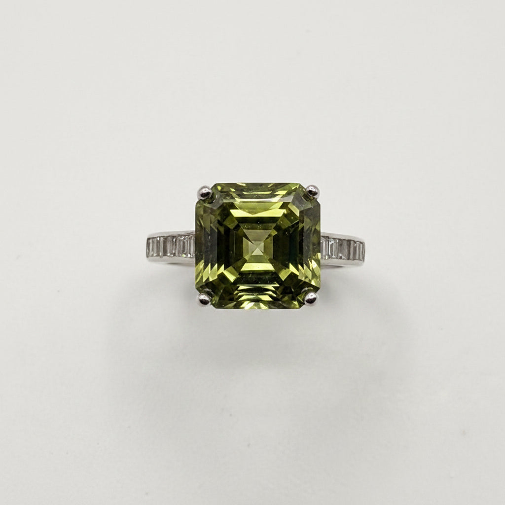 RING PERIDOT GREEN MOISSANITE 3CT