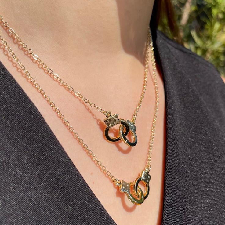 NECKLACE HANDCUFFS