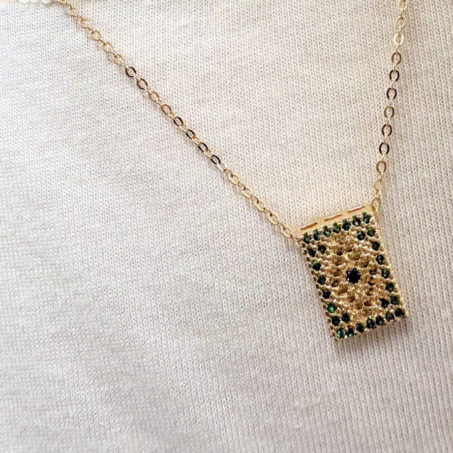 NECKLACE BRAZIL FLAG CRYSTALS