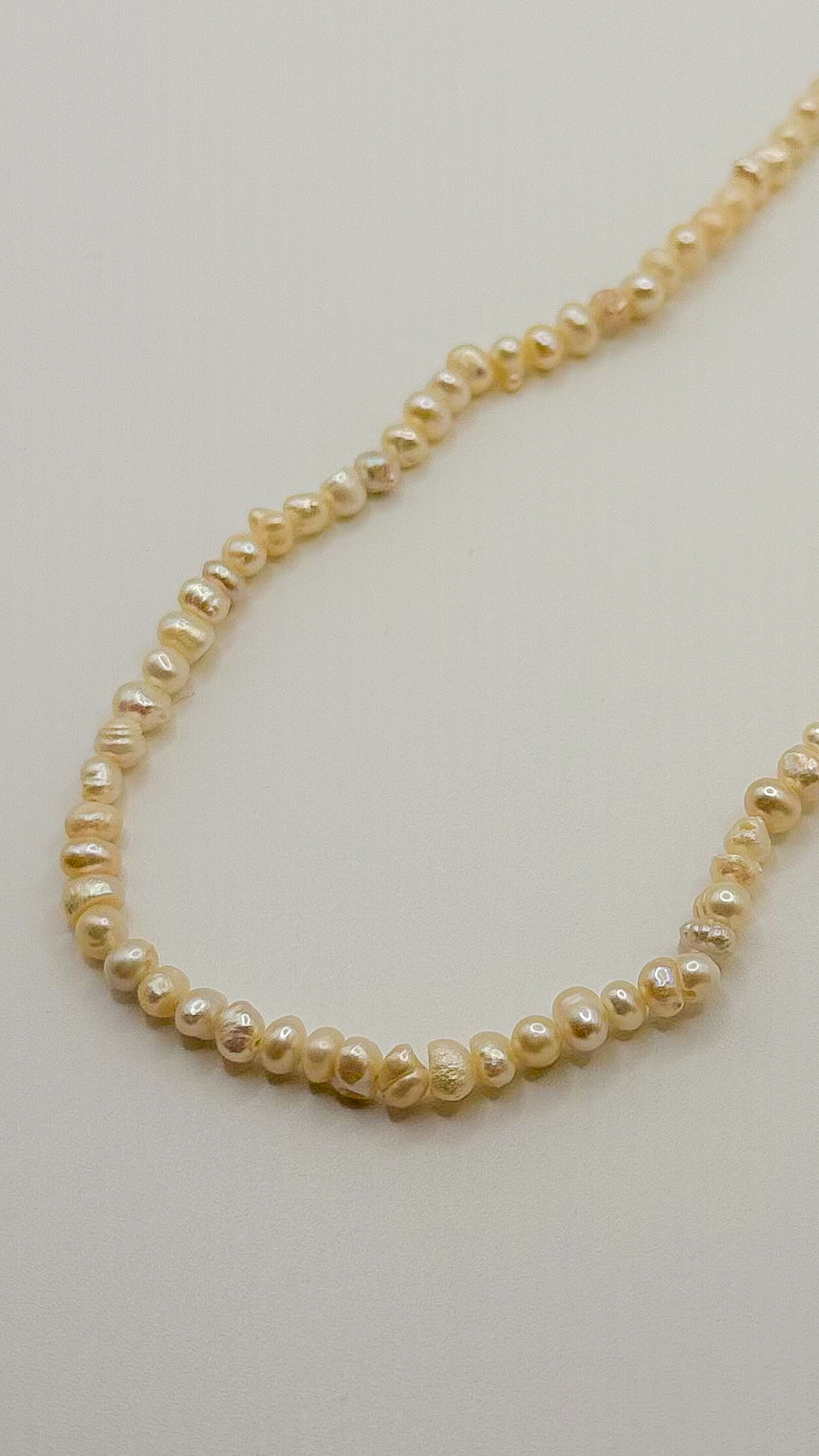 NECKLACE CHOKER BAROQUE NATURAL PEARLS