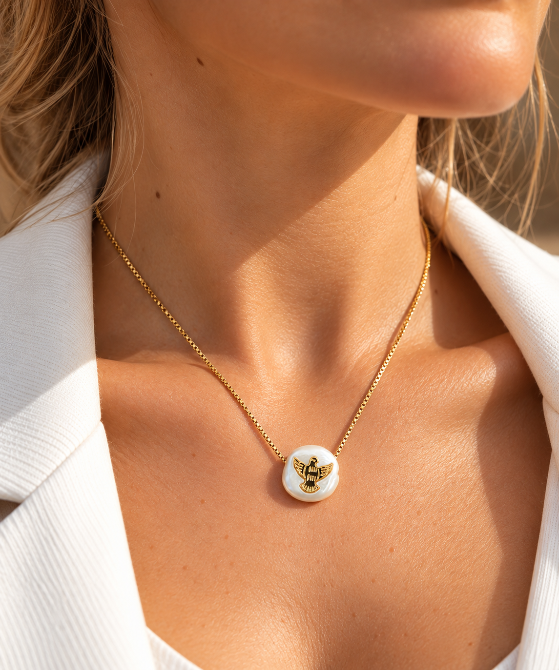NECKLACE HOLY SPIRIT ON PEAEL RESIN PENDANT