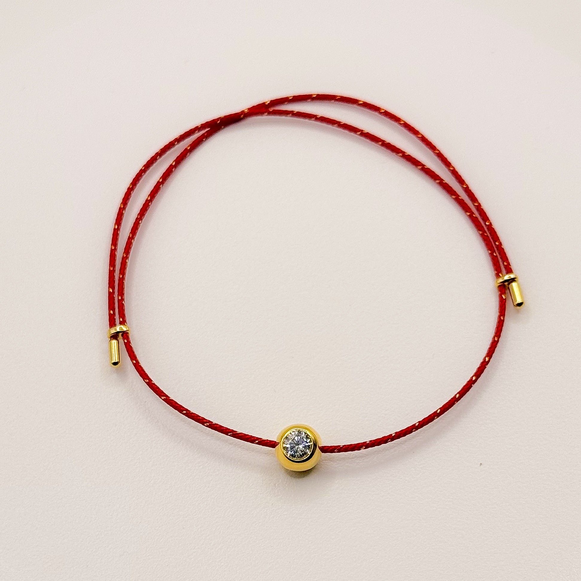 BRACELET RED STRING ADJUSTABLE MOISSANITE