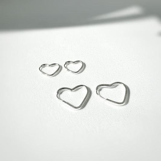 EARRING HOOP HEART SILVER