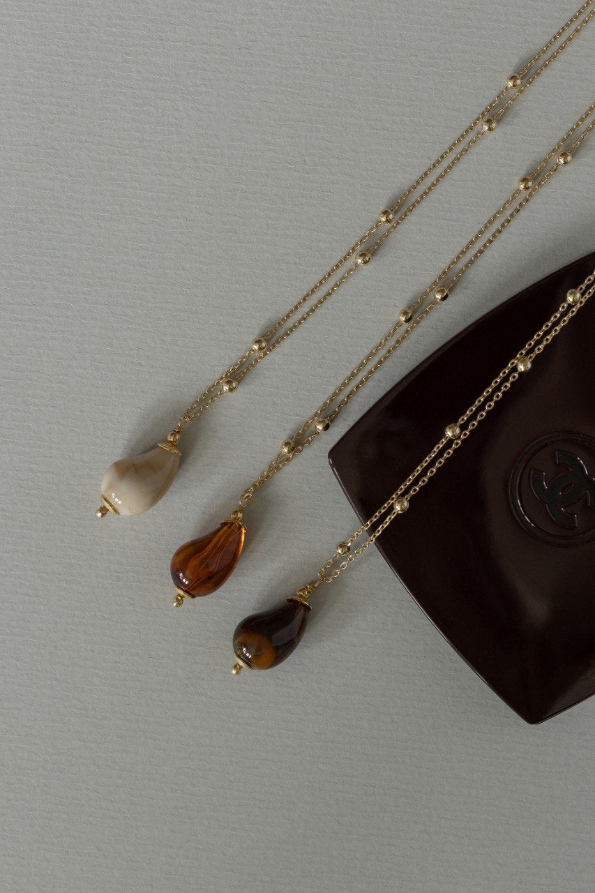 NECKLACE TEARDROP RESIN