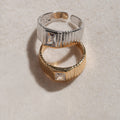 RING TEXTURE CENTER CUBIC ZIRCONIA ADJUSTABLE