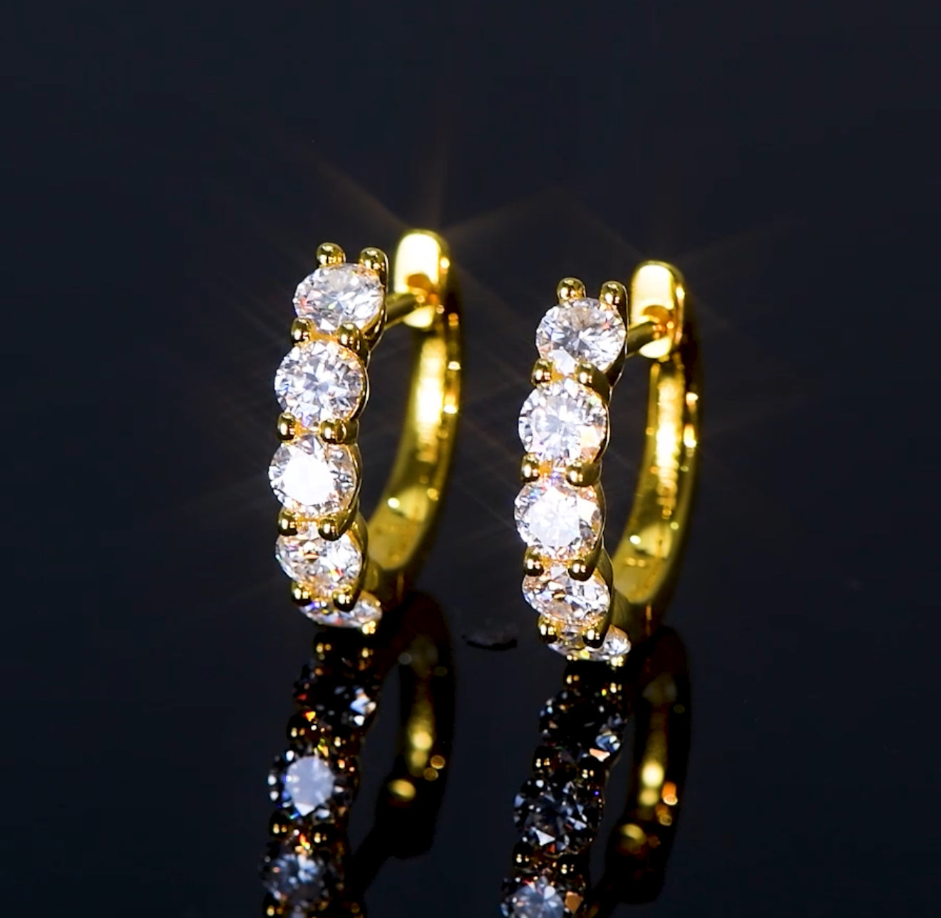 EARRING HOOPS 5 MOISSANITES 3.5MM EACH