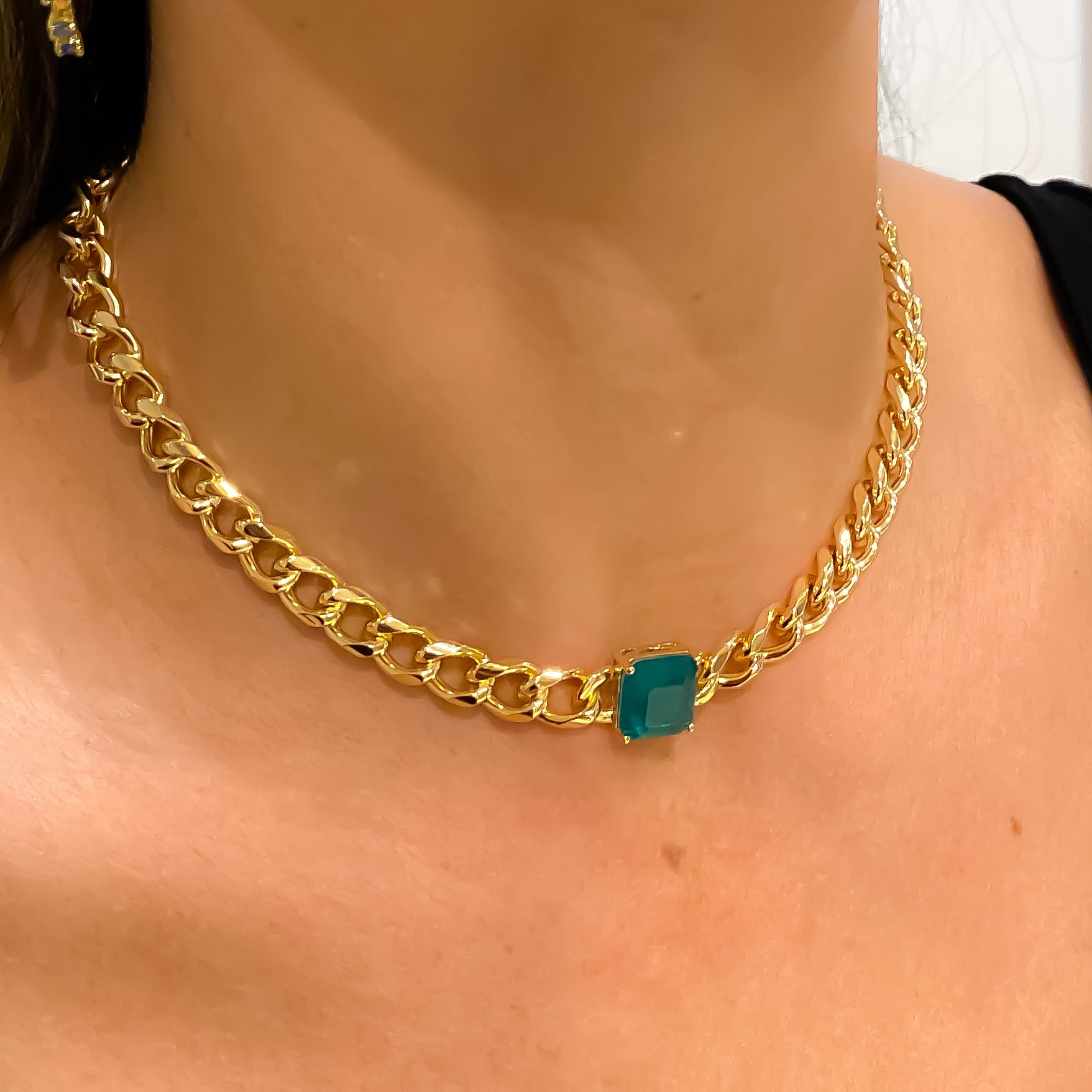 NECKLACE SQUARE GREEN FUSION CRYSTAL GRUMET CHAIN