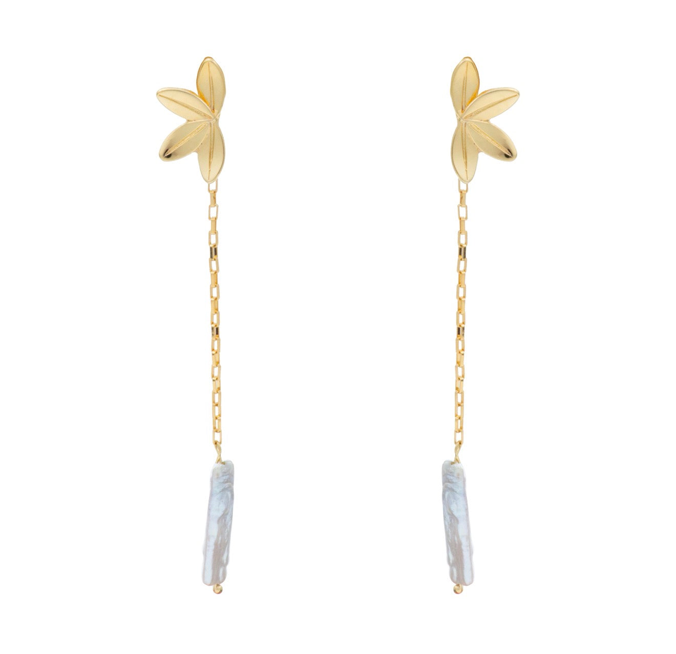EARRING PETALS LONG PEARL BY MADENNA