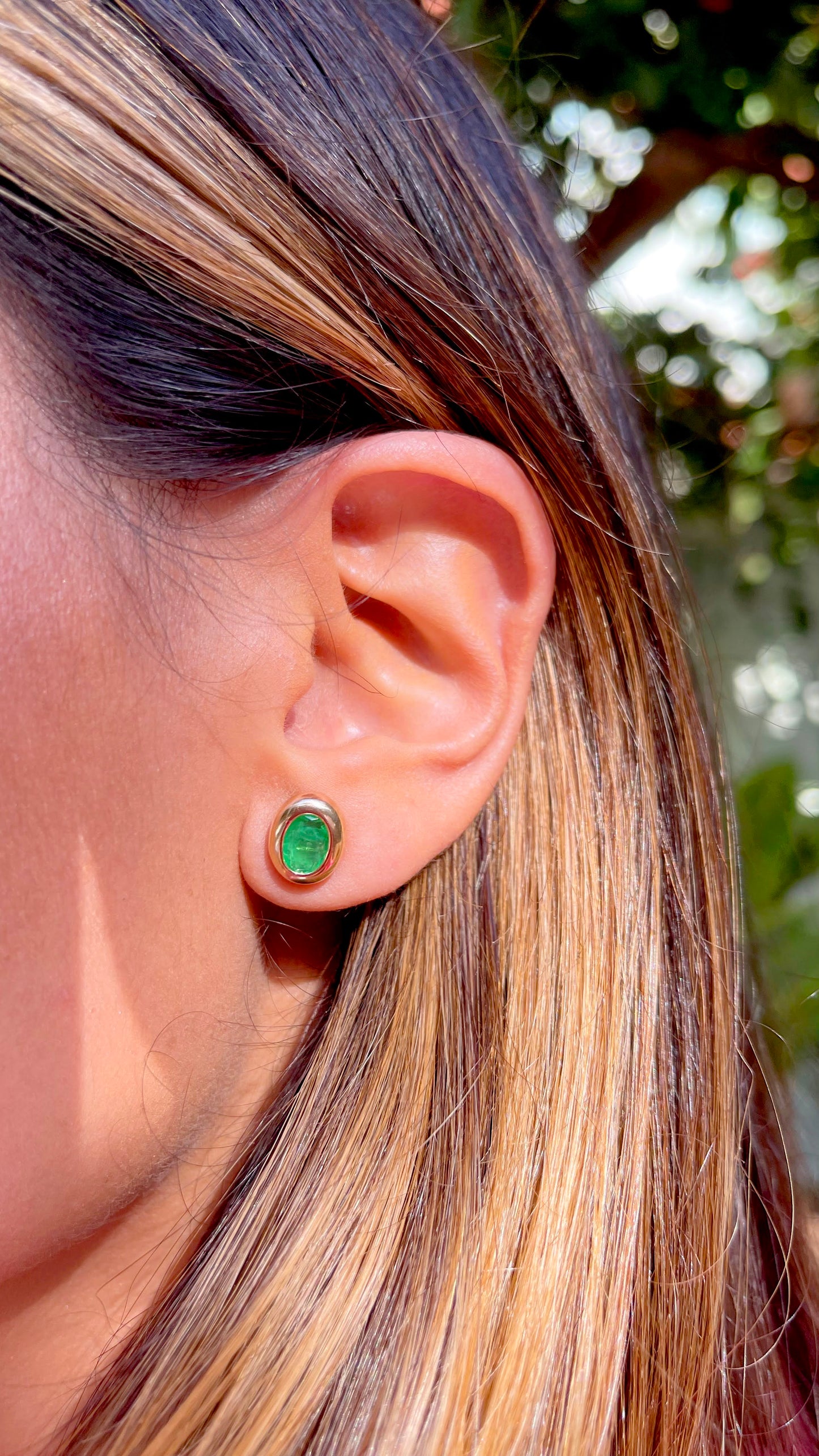 EARRING OVAL EMERALD GREEN FUSION CRYSTAL