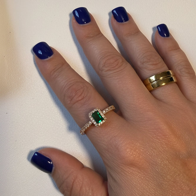 RING STUDDED CUBIC ZIRCONIA AND EMERALD GREEN RECTANGLE CRYSTAL