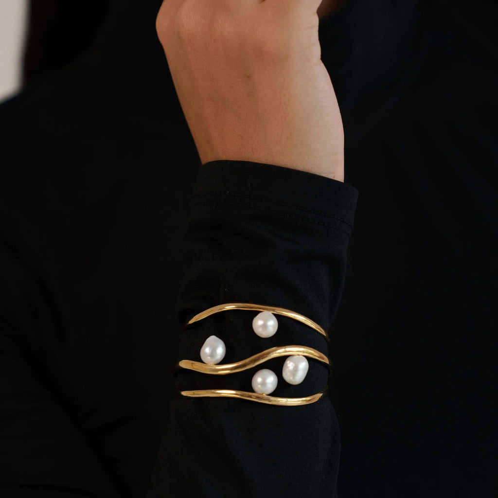 BRACELET BANGLE PEARLS BY MADENNA