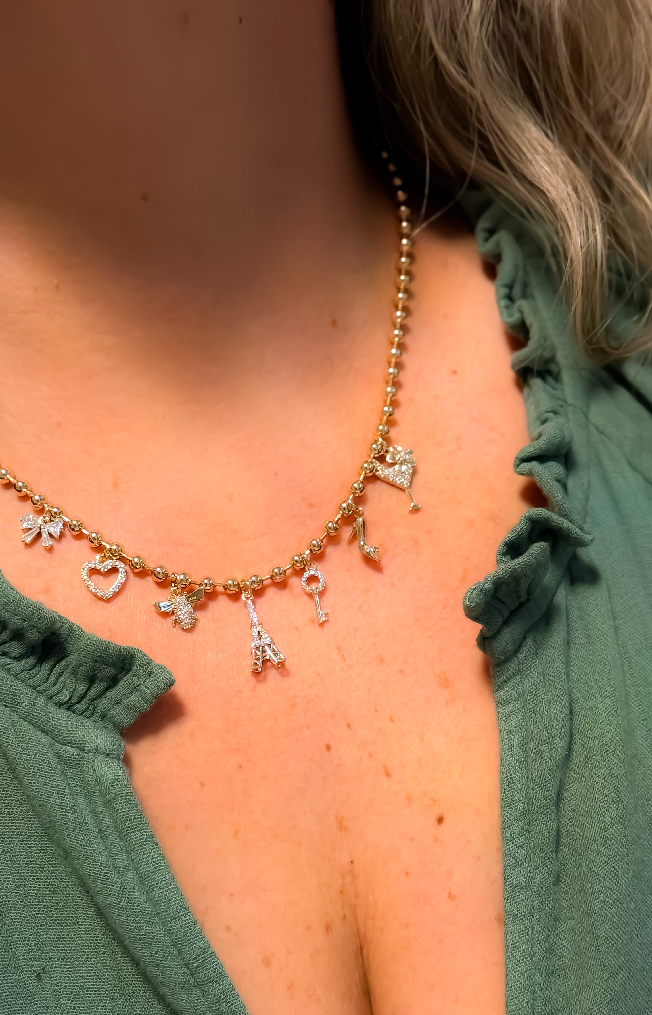 COLAR CHARM FEMININO