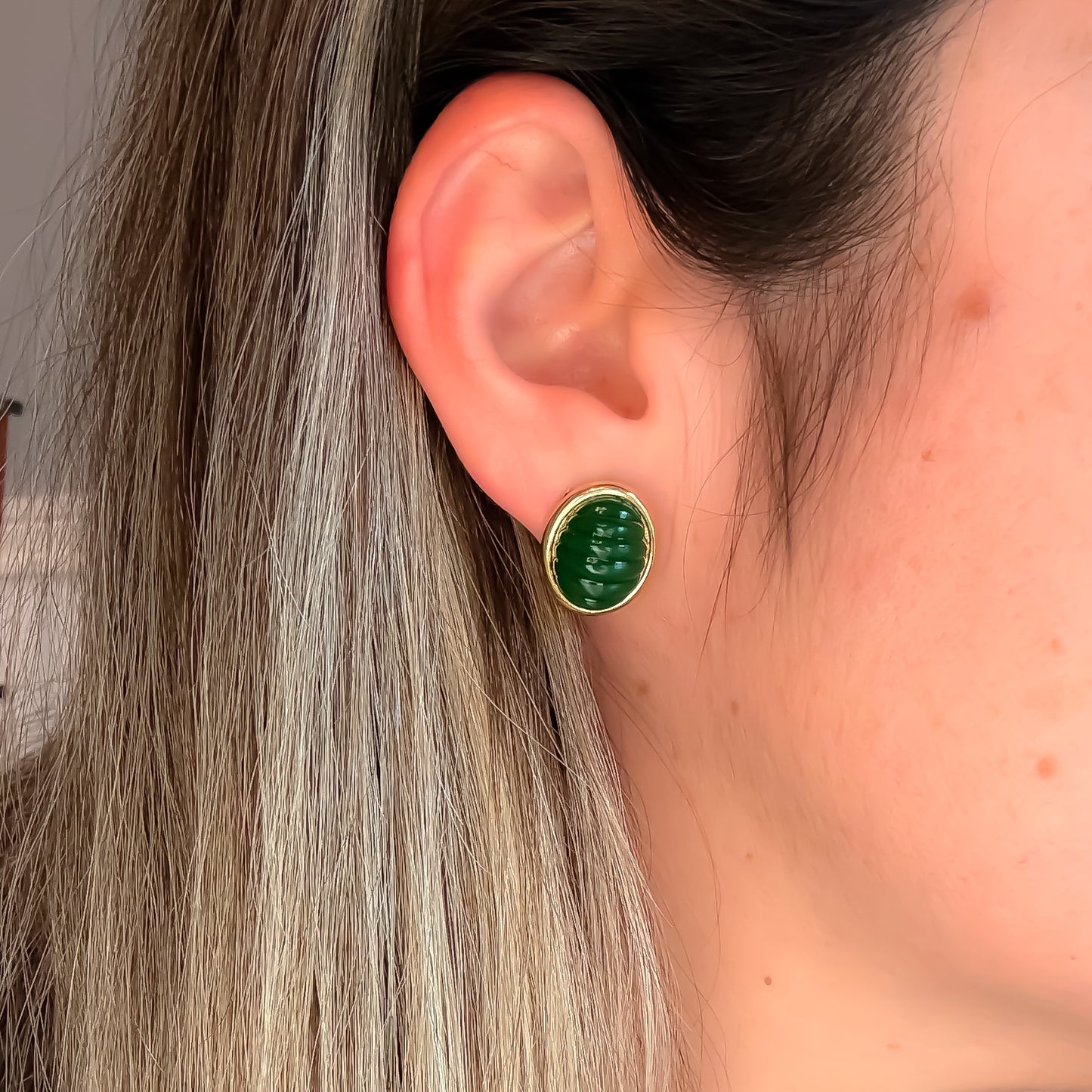EARRINGS OVAL TEXTURE RESIN GREEN