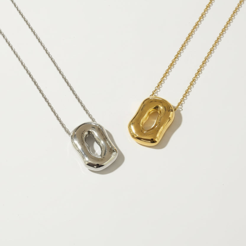 NECKLACE ORGANIC MODERN PENDANT