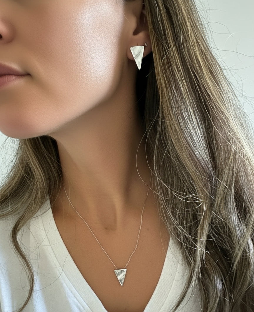 EARRINGS + NECKLACE SET MODERN TRIANGLE