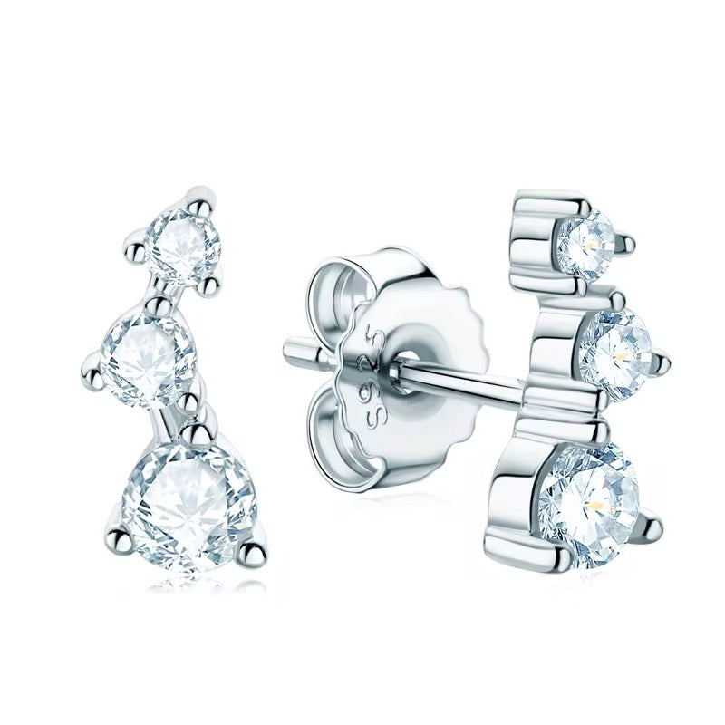 EARRING MINI CLIMBER MOISSANITE