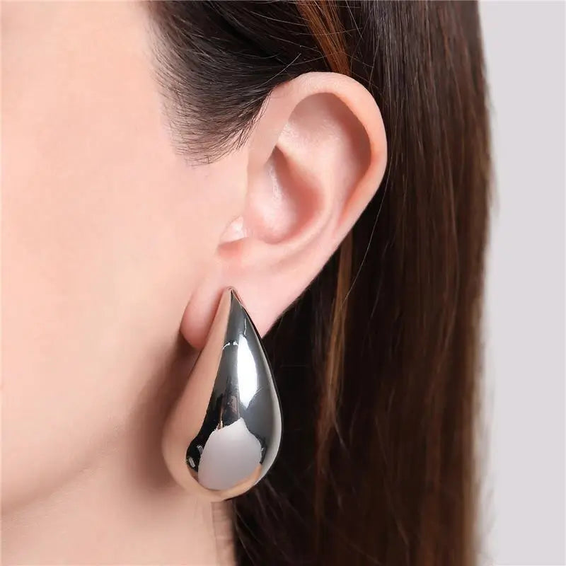 EARRING HAILEY TEAR DROP