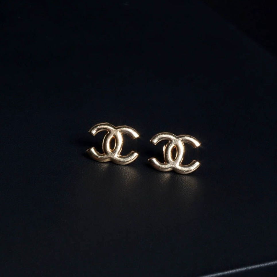 EARRING DOUBLE C SYMBOL