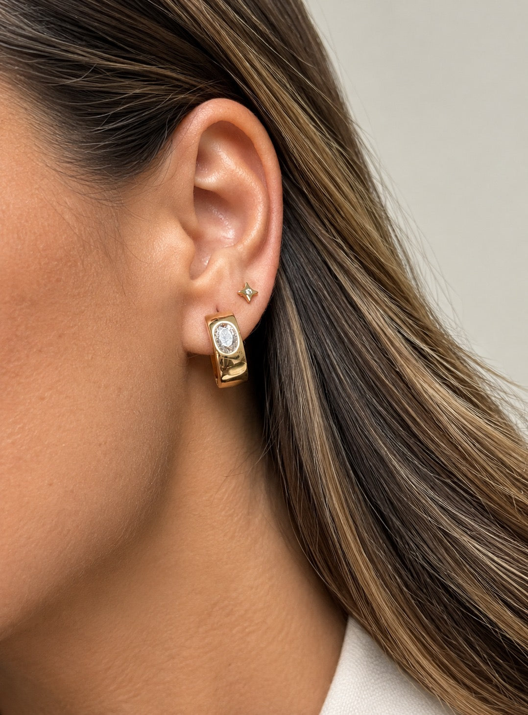 EARRING HOOPS CLICK WITH CUBIC ZIRCONIA