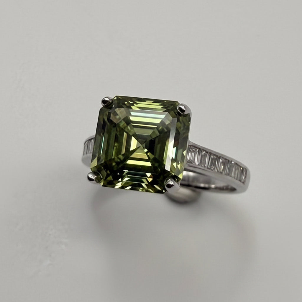 RING PERIDOT GREEN MOISSANITE 3CT