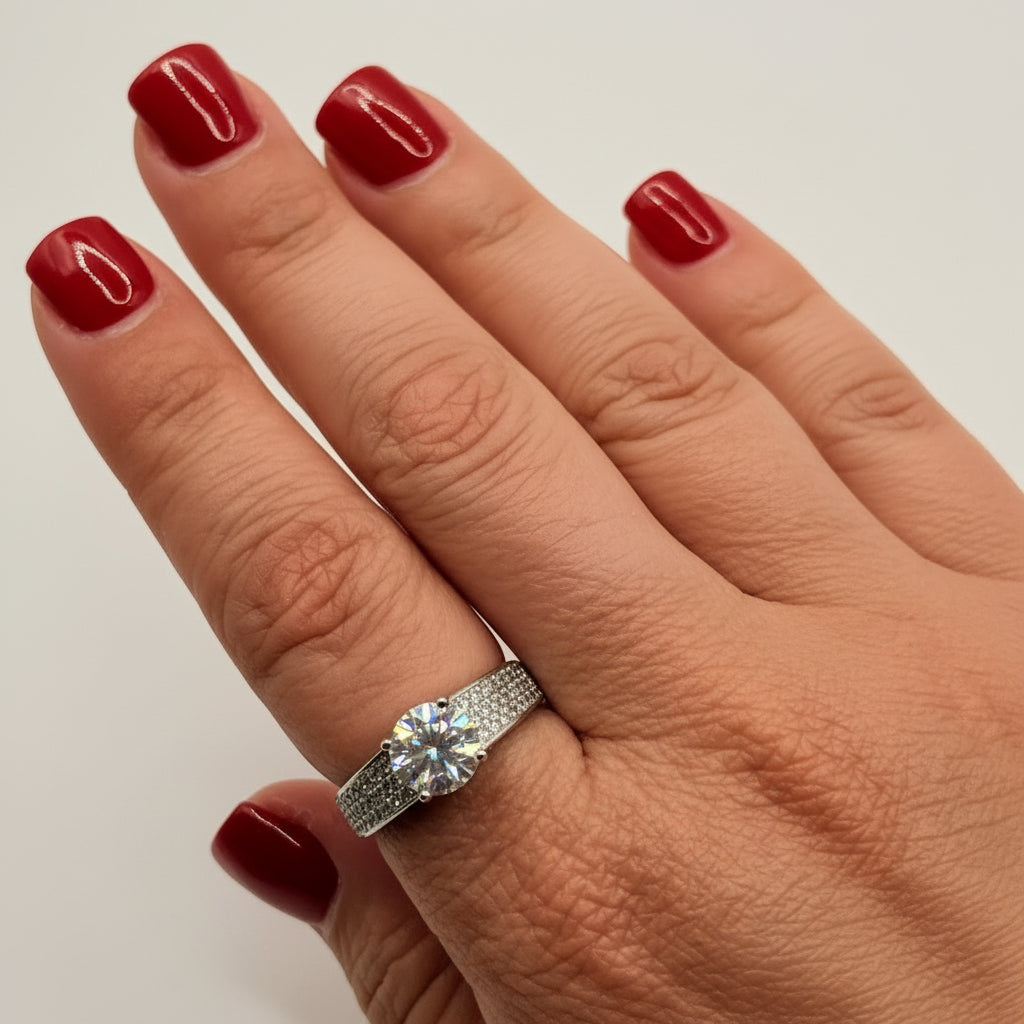 RING SOLITAIRE MOISSANITE 2CT PAVE BAND