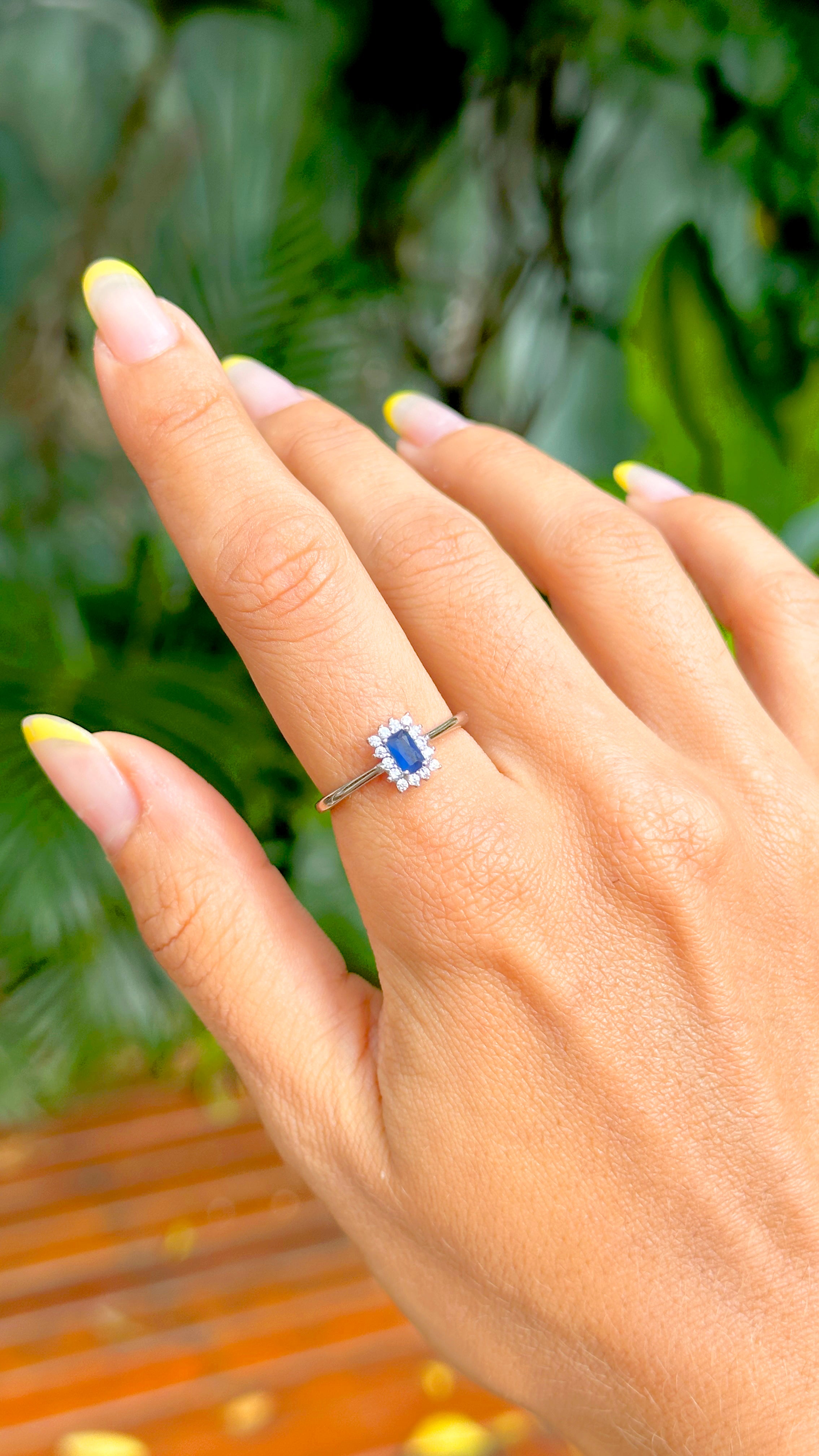 RING SOLITAIRE RECTANGLE SAPPHIRE BLUE CRYSTAL